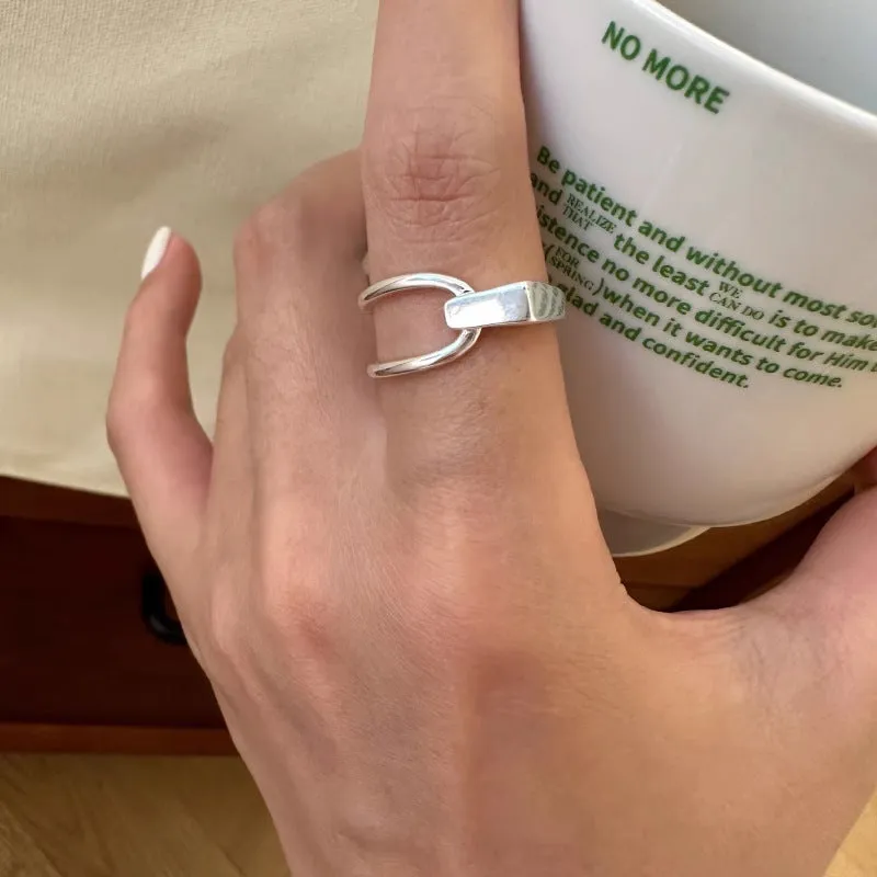 Fashion Irregular Bends And Hitches S925 Sterling Silver Ring