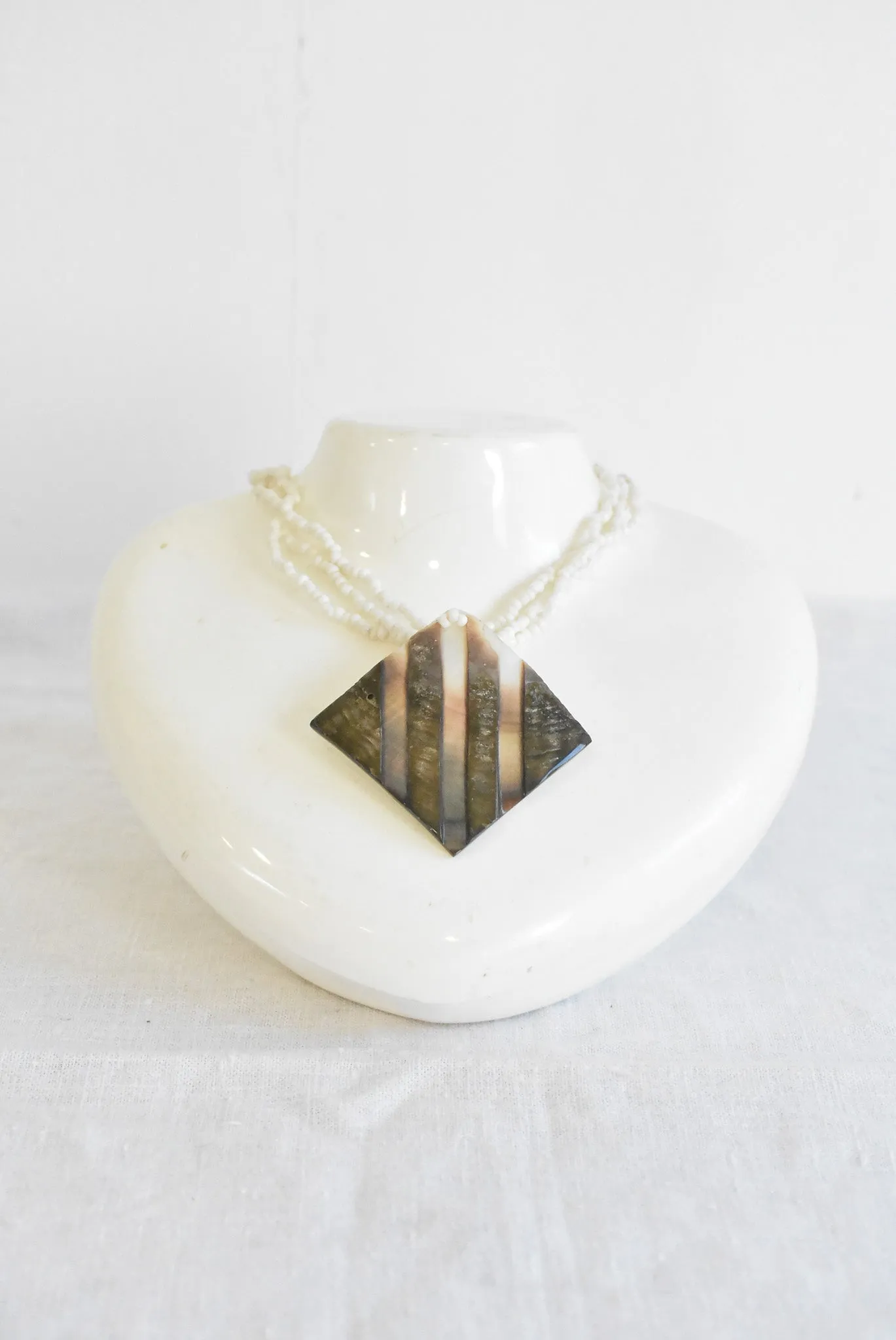 Gorgeous shell statement necklace